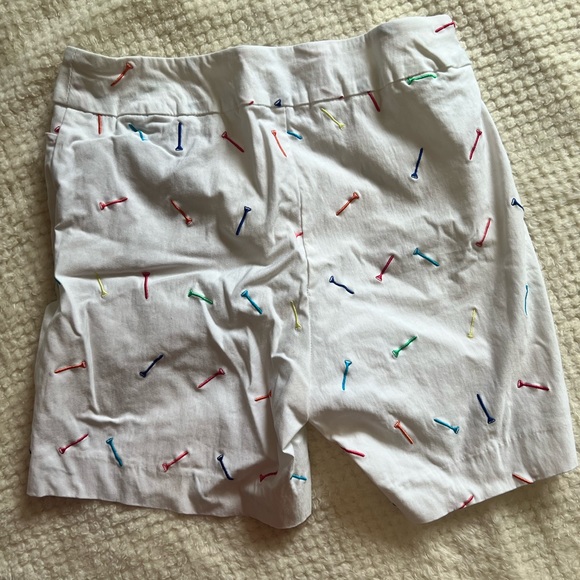 White golf shorts. - Picture 2 of 5